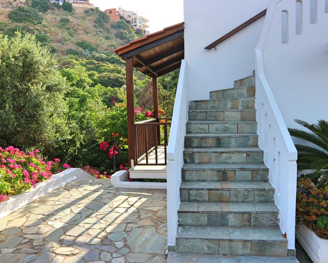 פלטניאס Oliaria Apartments מראה חיצוני תמונה
