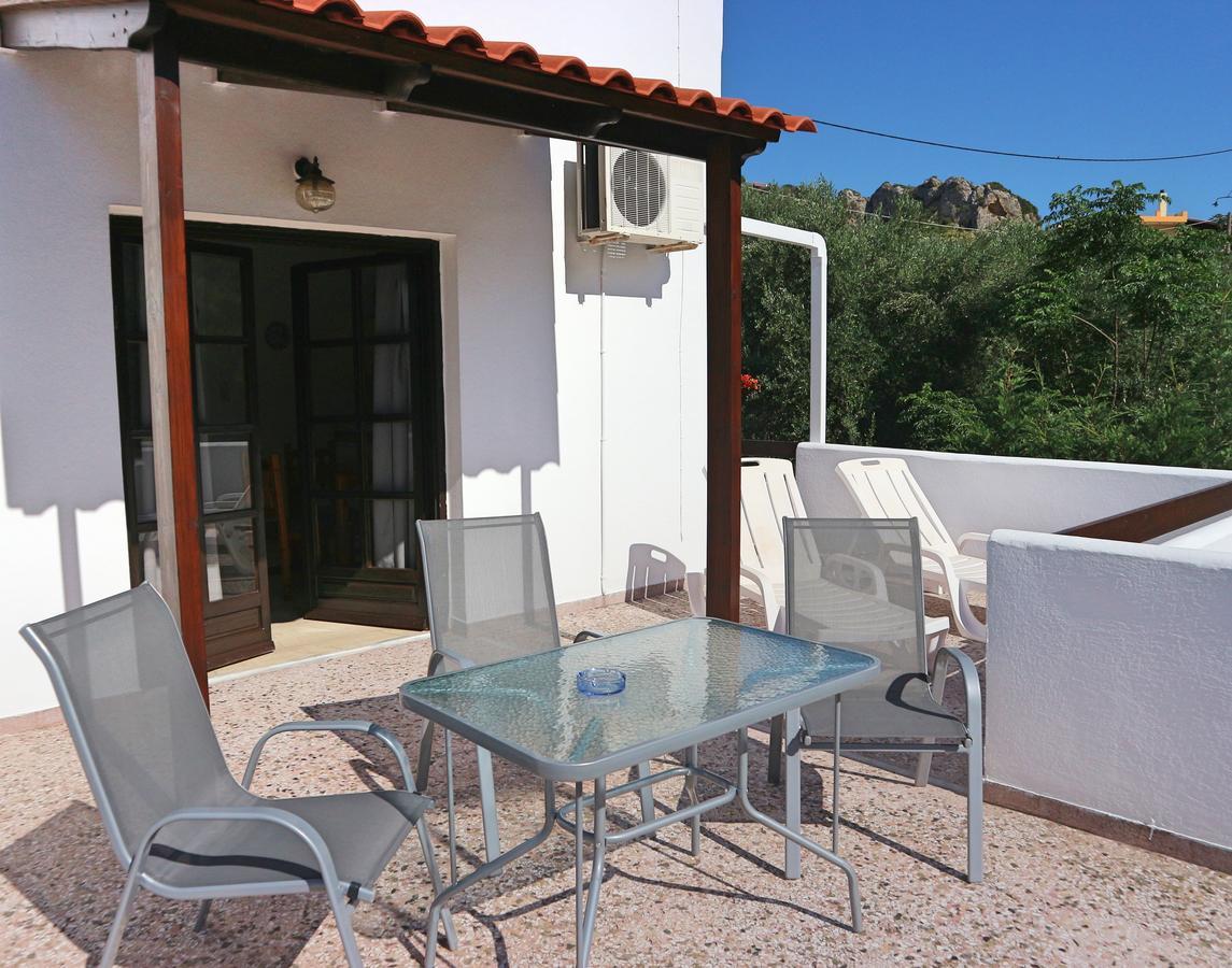 פלטניאס Oliaria Apartments מראה חיצוני תמונה