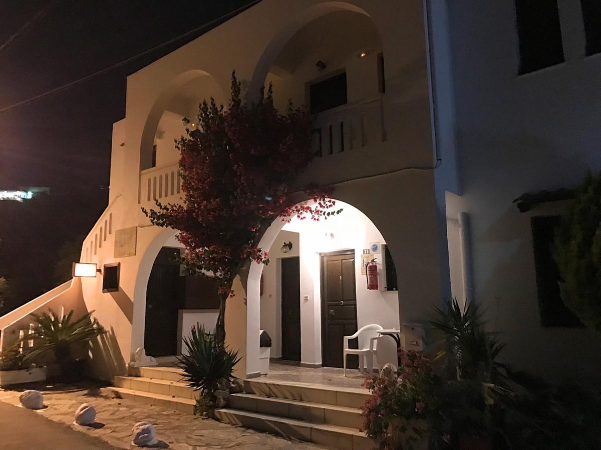 פלטניאס Oliaria Apartments מראה חיצוני תמונה