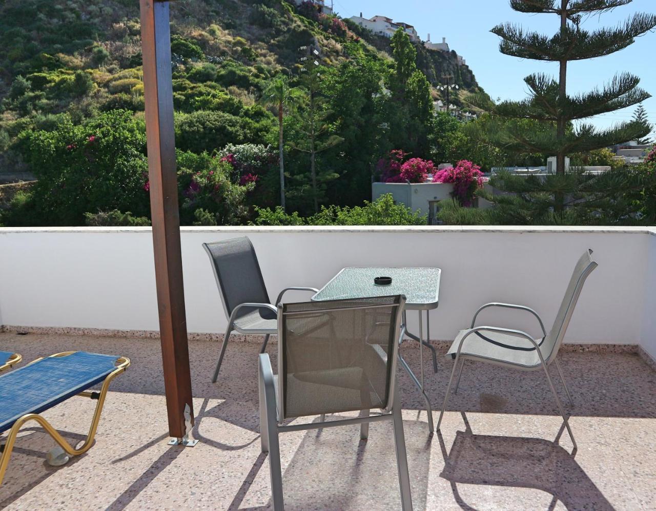 פלטניאס Oliaria Apartments מראה חיצוני תמונה