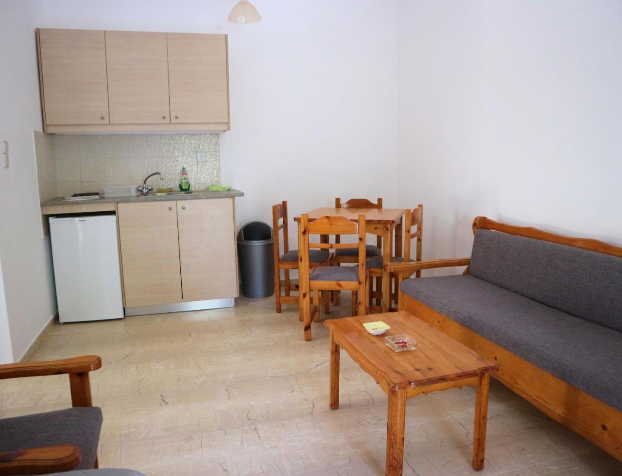 פלטניאס Oliaria Apartments מראה חיצוני תמונה